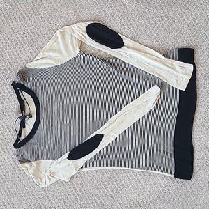 Kensie long sleeve / light sweater